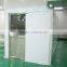 Clean room air shower for many people with auto sliding doors