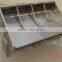 Rotatable pig feeder--which is very convenient to clean