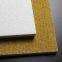 Vente directe de l'usine - Tuiles de plafond en fibre minérale blanche lisse 2x2, 2x4 pour batiments d'offices