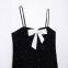 Robe courte en camisole sans manches de conception en arc fran?ais pour tenue formelle