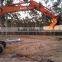 Hydraulic thumbs for excavator clam bucket
