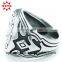Retail and wholesale zinc alloy of gold and silver embossed ring