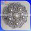 China Wholesale Fashion Pearl Rhinestone Brooch For Wedding Invitations