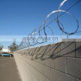 BTO-22 Galvanized Razor Barbed Wire thumbnail-1