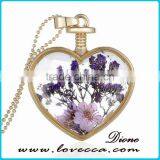 Women Heart Shape Glass Terrarium Necklace With Real Dried Flowers thumbnail-1