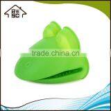 Frog Animal Silicone Pot Holder Kitchen Oven Glove Pot Mitt thumbnail-3