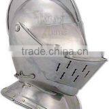 close jail medieval helmet 3004