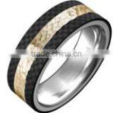 Fashion 8mm Mens Rings Gold Plating Carbon Fiber Band Hammer Finish Titanium Ring thumbnail-1