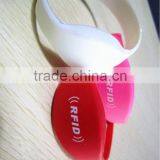 Access Control UHF RFID Cheap&cool Silicone Wristband thumbnail-3