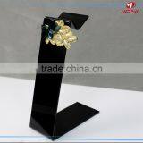 China Manufacturer Wholesale Acrylic Tie Display Stand thumbnail-3