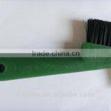 Plastic Hoof Pick With Brush thumbnail-1