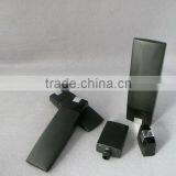 Plastic Cosmetic Lotion Bottle With Plastic Plug thumbnail-1