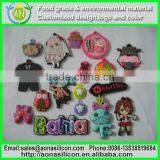 China Factory Wholesale High Quality Silicone Coloful Cartoon Keychain thumbnail-1