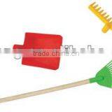 Child garden rake