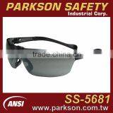 Taiwan Cheap Lightweight One Piece Safety Spectacle With ANSI Z87.1 Standard SS-5681 thumbnail-1