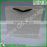 China Factory Recycled White Paper Shopping Bags for Clothes thumbnail-1