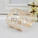 Trendy Gold Plated Iron Open End Cuff Hollow Flower Bangle Bracelets for Ladies thumbnail-2