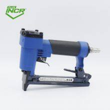 Top-Rated Durable 22gauge Fine Crown Air Pneumatic Nb-fastrack Staple Gun Air Stapler 7116 for Furniture Decoration thumbnail-1