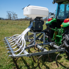 Seeding Machine for Grass Seeds Drill or Broadcast Sowing thumbnail-1