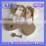 AJF Long Shackle Lover Heart Shape Lock thumbnail-3