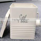 Cat Food Canister With Spoon thumbnail-2