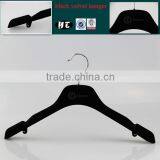 Black Plastic Material Dress Velevt Hanger thumbnail-1