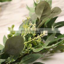 Wholesale Horseshoe-shaped Decorative Wreath Wall Hanging With White Seed Cuttings Eucalyptus Garlands Ornament thumbnail-2