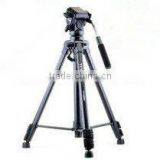 Lightweight Alunimun Tripods thumbnail-1