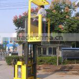 1.0Ton Full Electric Order Picker thumbnail-1