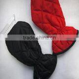 15052317 Red Waterproof Dry Ice Scraper With Glove Car Ice Scraper Glove thumbnail-4