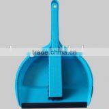 Mini Dust Pan With Brush thumbnail-1