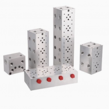 Hydraulic Valve Block thumbnail-1