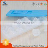 BPA-Free Custom Ice Cube Tray With Lid thumbnail-5