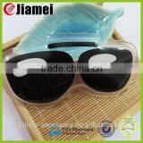 Eco-Friendly Plastic Tpu Clothing Glow in Dark Label Cheap LED Flashing Badges thumbnail-3