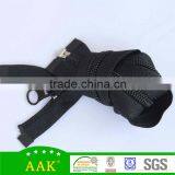 China Supplier 5# Auto Lock With Pin and Box Nylon Zipper thumbnail-4