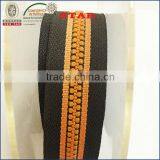 Many Kinds of Zippers to Meter Long Chain for Sale thumbnail-1