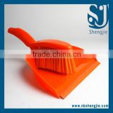 Trade Assurance plastic dustpan with brush set
