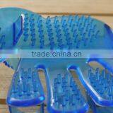 Cat Cleaning Product Massaging Glove thumbnail-3