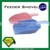 Durable Plastic High Quality Chicken Blue Pink Plastic Poultry Feeder Shovel thumbnail-4