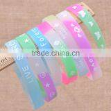 Cheap Environmentally Friendly Fashion Silicone Bracelet/customized Silicone Bracelets thumbnail-2