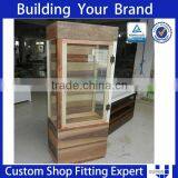 Eyewear Sunglass Display Showcase With Glass