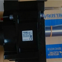 HF-SN202J-S100 Сервомотор средней инерции и средней мощности Mitsubishi thumbnail-2