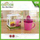 Colorful Plastic Lemon Squeezer/lemon Squeezer With Plastic Cup