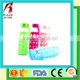 PP lid salfty glass water bottle with silicone sleeve