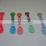 2016 New Products Color Changing Plastic Spoon thumbnail-4