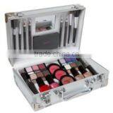Colour Cosmetic Train Cases thumbnail-1