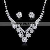 Fashion Silver Plated Flower Crystal Diamond Jewelry Set thumbnail-2