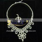 Fashion Jeweled Necklace Set thumbnail-1