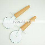 32061 Kitchen Gadget Kitchen Tool Round Lace Pizza Cutter thumbnail-5