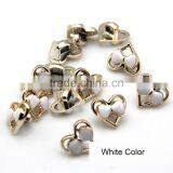 White Black 13*14mm Shank Heart Design With Bowknot Plastic Button For Clothing thumbnail-2